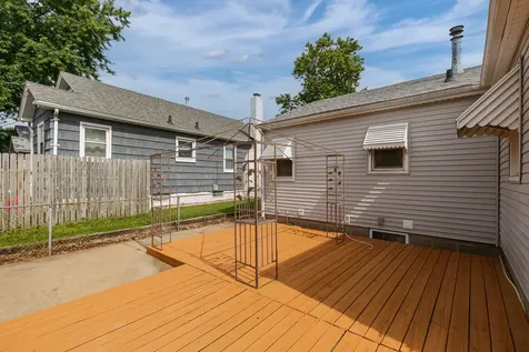 948 42ND Avenue Rock Island IL 61201