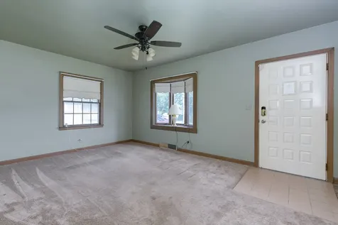948 42ND Avenue Rock Island IL 61201