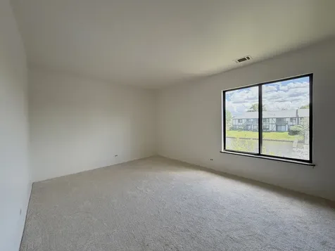 1956 North Hidden Creek Circle Palatine IL 60074