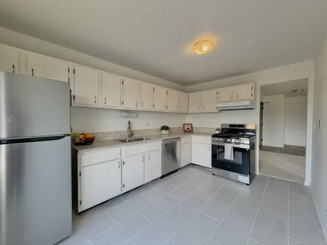 1956 North Hidden Creek Circle Palatine IL 60074