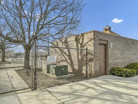 1500 Robin Circle Hoffman Estates IL 60194