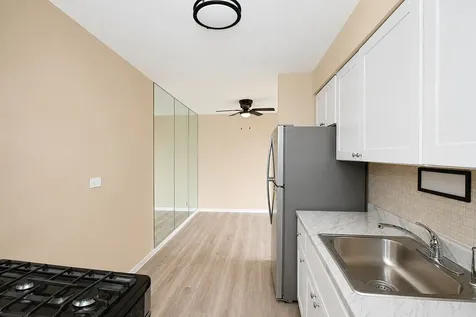 1500 Robin Circle Hoffman Estates IL 60194