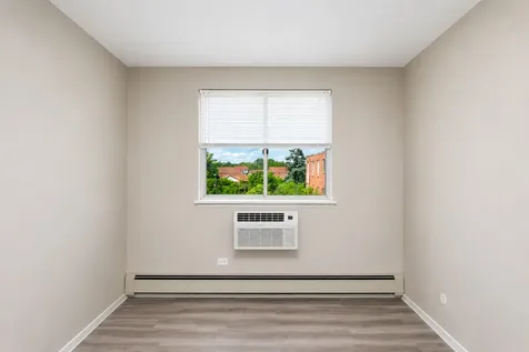 1500 Robin Circle Hoffman Estates IL 60194