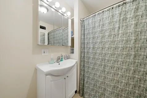 2240 Highland Avenue Berwyn IL 60402