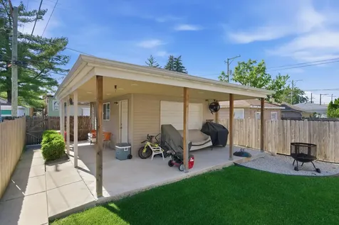 2240 Highland Avenue Berwyn IL 60402