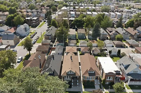 2240 Highland Avenue Berwyn IL 60402