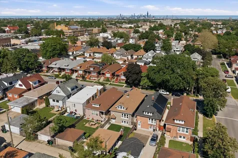 2240 Highland Avenue Berwyn IL 60402
