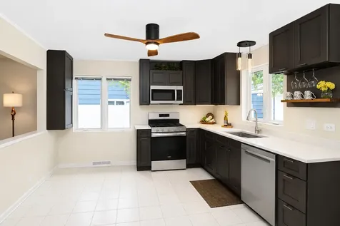 109 South Elm Street Palatine IL 60067