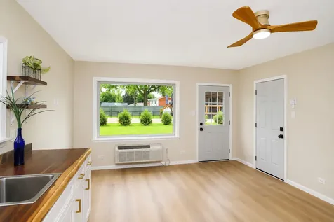 109 South Elm Street Palatine IL 60067