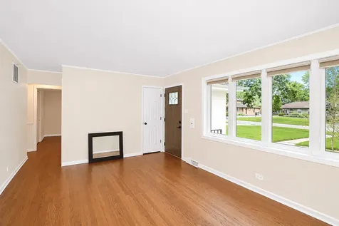 109 South Elm Street Palatine IL 60067