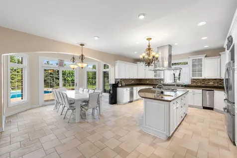 22417 Hughes Street Frankfort IL 60423