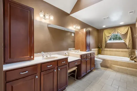 22417 Hughes Street Frankfort IL 60423