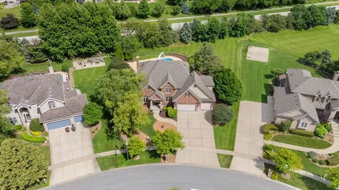 22417 Hughes Street Frankfort IL 60423