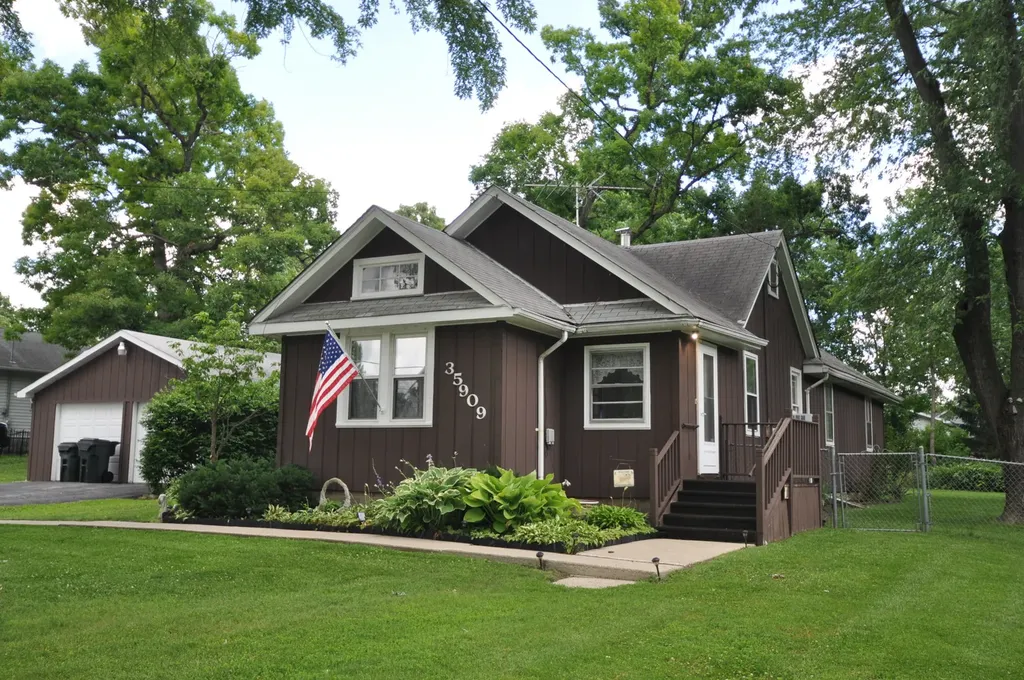 35909 North Helendale Road Ingleside IL 60041