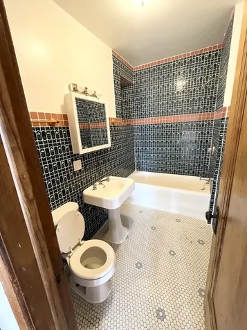 2119 South 51st Avenue Cicero IL 60804