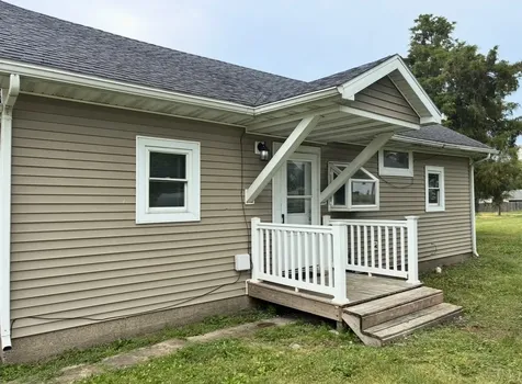 222 East Thompson Avenue Hoopeston IL 60942