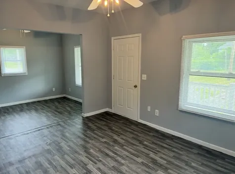 222 East Thompson Avenue Hoopeston IL 60942