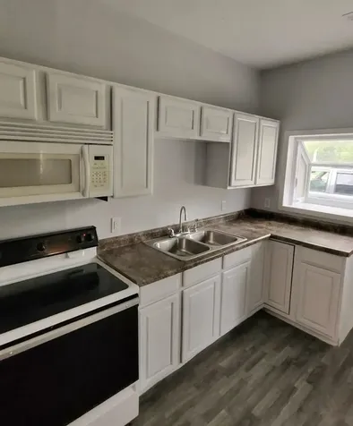 222 East Thompson Avenue Hoopeston IL 60942