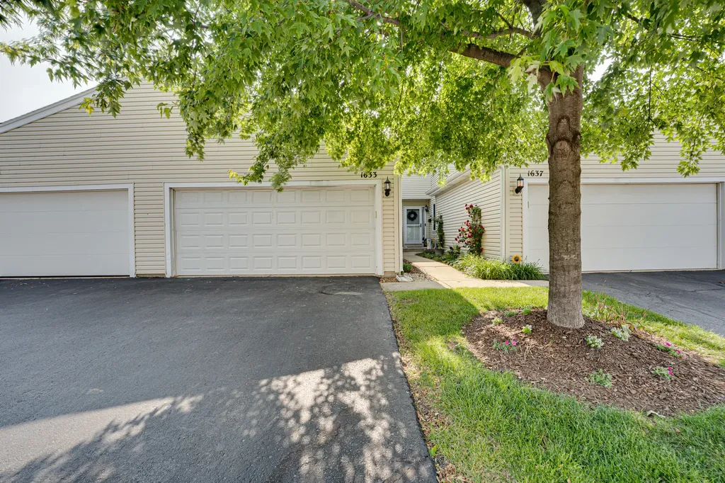 1633 Hilton Head Drive Naperville IL 60563