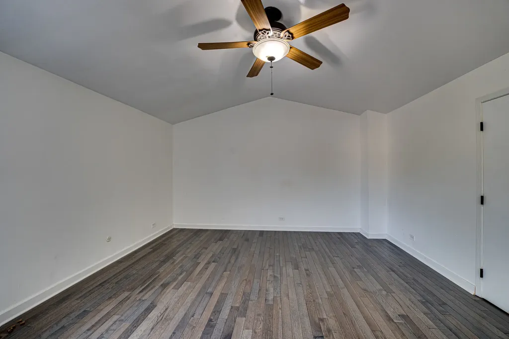1633 Hilton Head Drive Naperville IL 60563