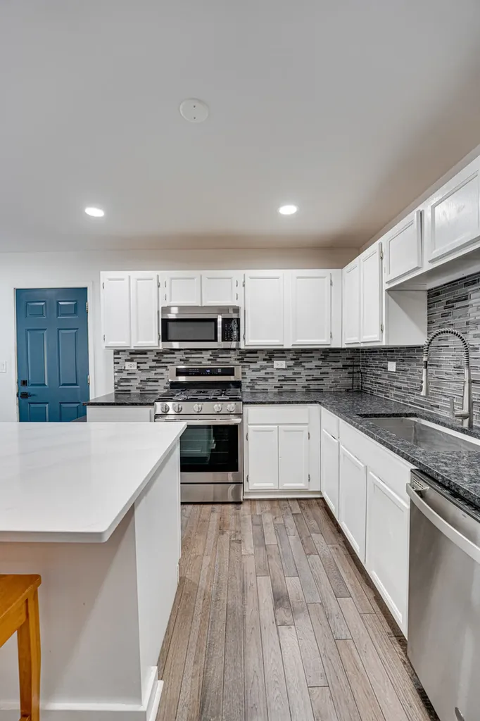 1633 Hilton Head Drive Naperville IL 60563