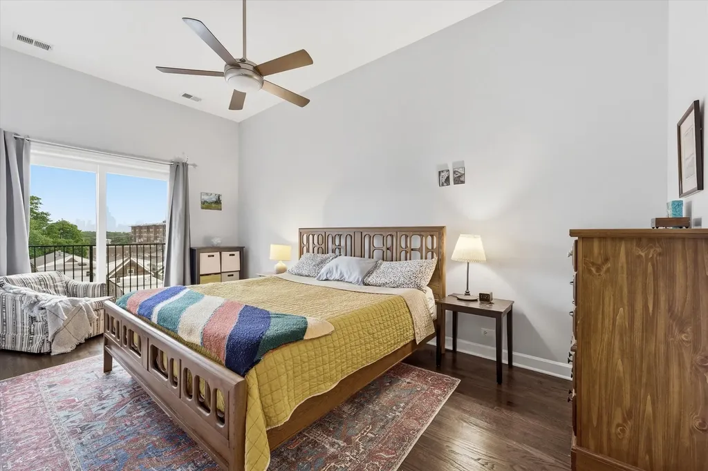 832 West 36th Street Chicago IL 60609
