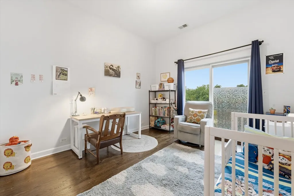 832 West 36th Street Chicago IL 60609