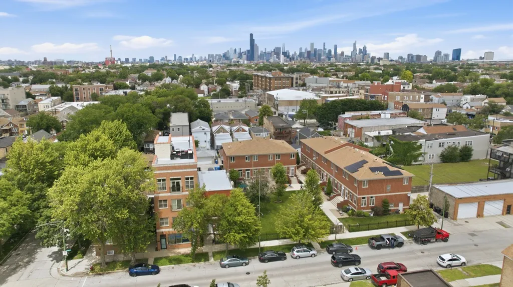 832 West 36th Street Chicago IL 60609