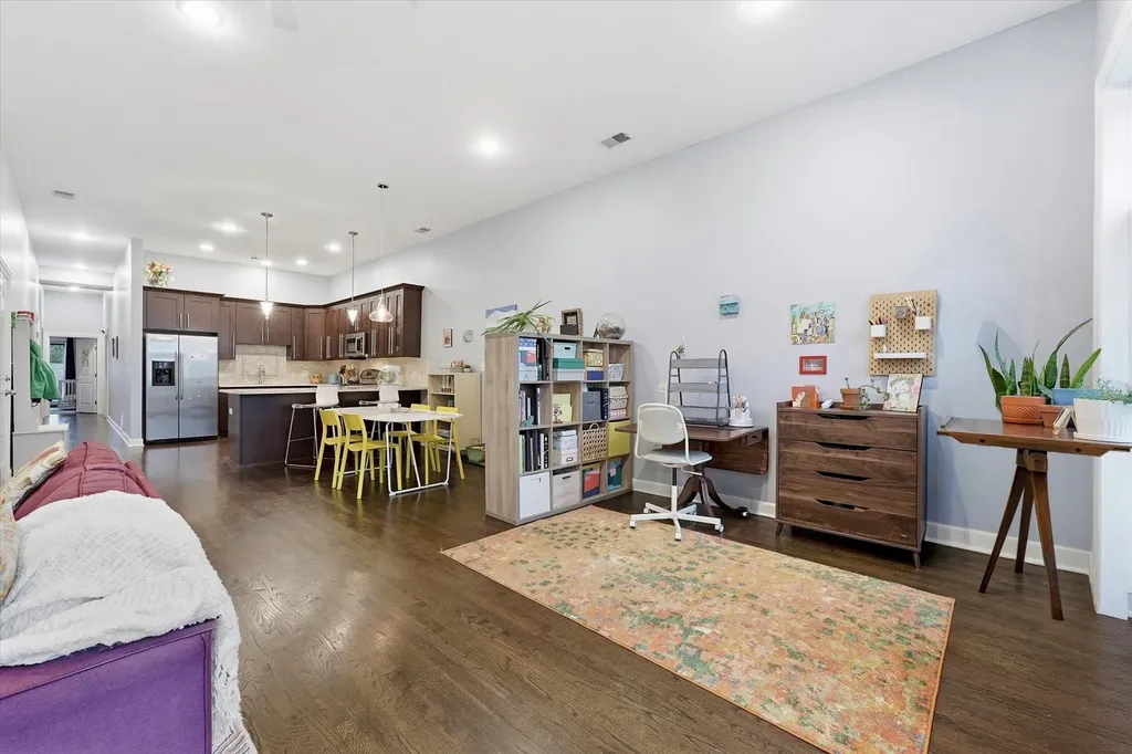 832 West 36th Street Chicago IL 60609