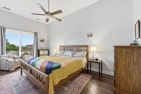 832 West 36th Street Chicago IL 60609