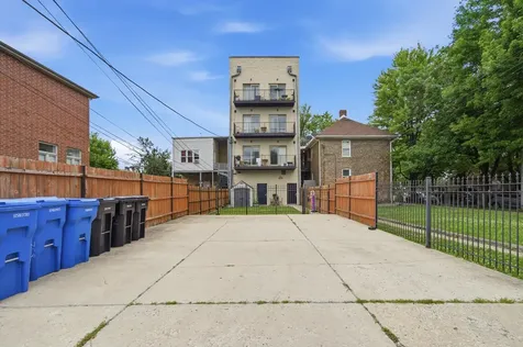 832 West 36th Street Chicago IL 60609