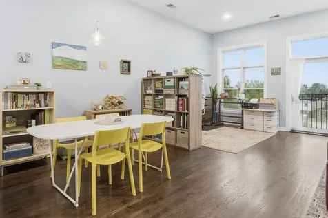 832 West 36th Street Chicago IL 60609