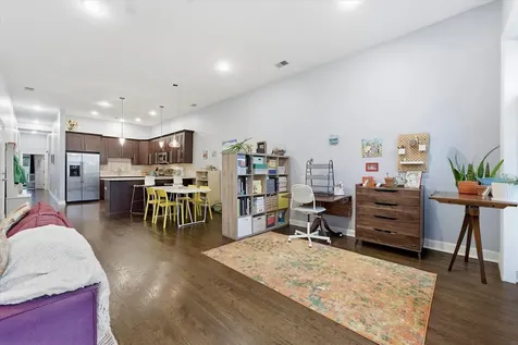 832 West 36th Street Chicago IL 60609