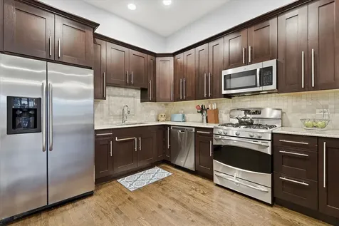 832 West 36th Street Chicago IL 60609