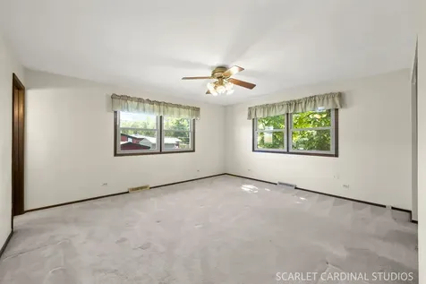 2120 Meadow Drive Lindenhurst IL 60046