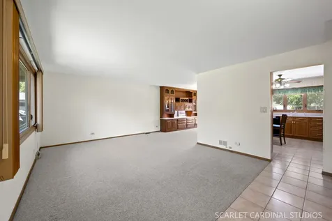 2120 Meadow Drive Lindenhurst IL 60046