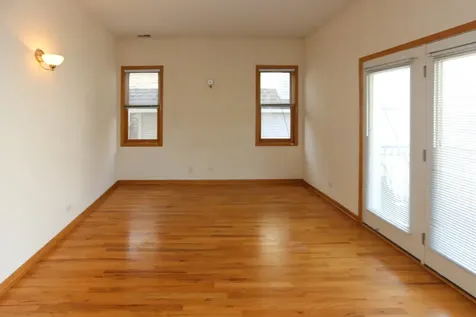 824 West Buckingham Place Chicago IL 60657