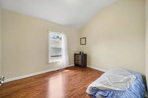 217 Michigan Street Elgin IL 60120