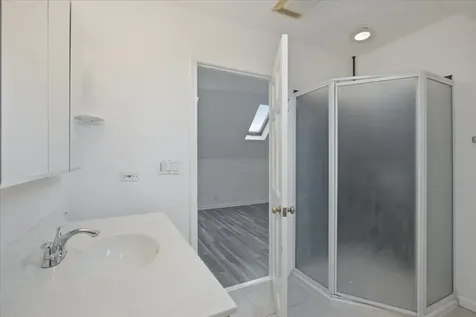 3859 North Whipple Street Chicago IL 60618