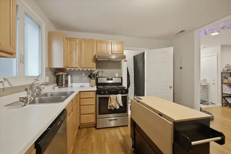 3859 North Whipple Street Chicago IL 60618