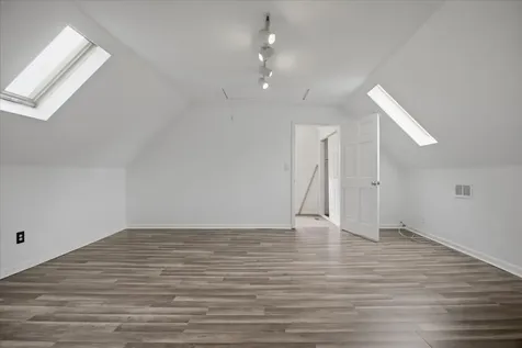 3859 North Whipple Street Chicago IL 60618