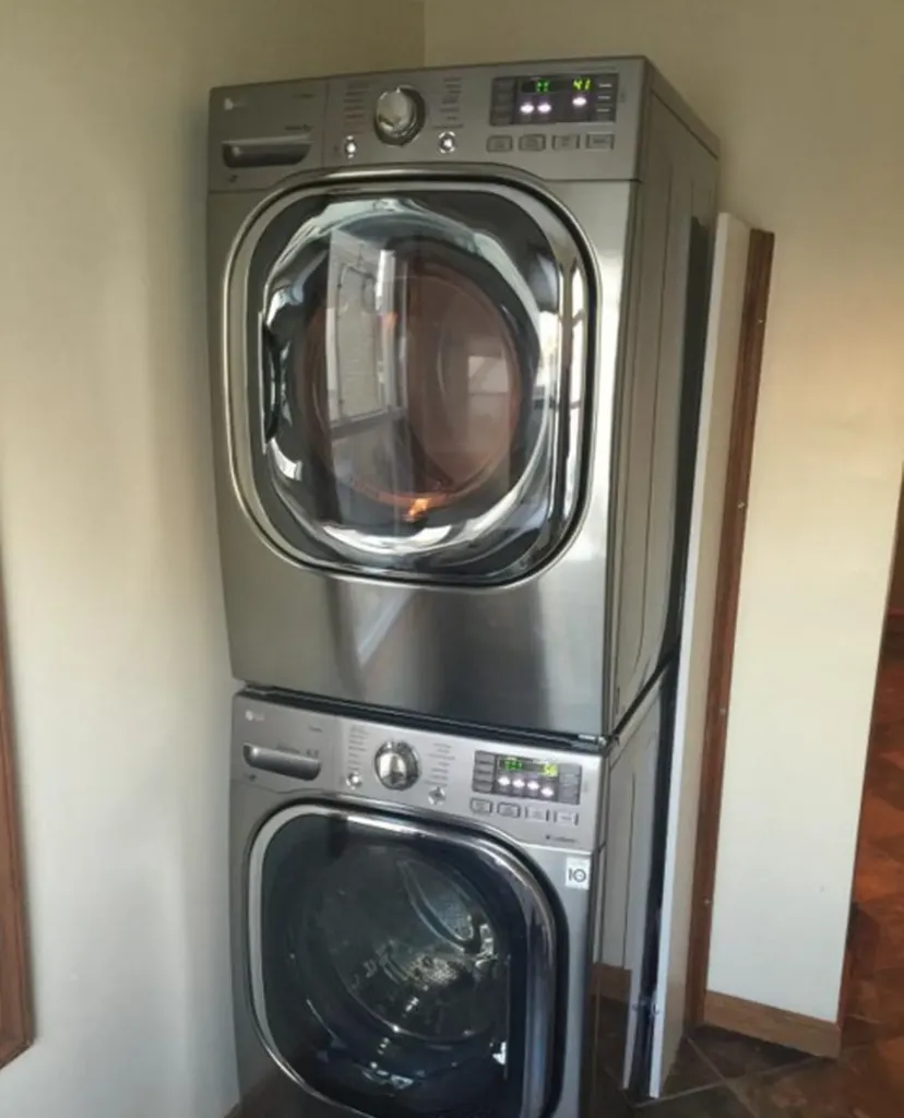 2923 North Marmora Avenue Chicago IL 60634