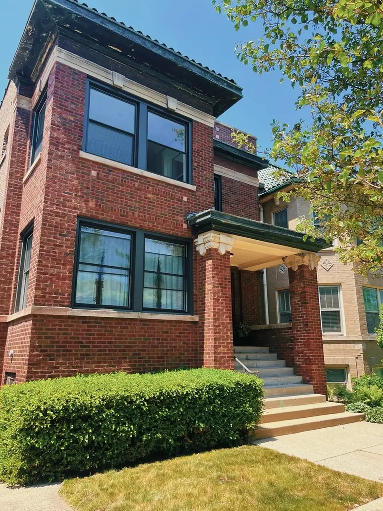 5644 North Artesian Avenue Chicago IL 60659