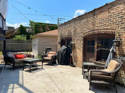 5644 North Artesian Avenue Chicago IL 60659