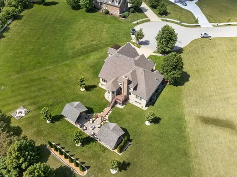 5728 Waters Edge Court Yorkville IL 60560