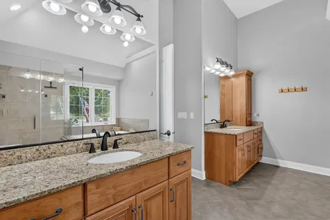 5728 Waters Edge Court Yorkville IL 60560