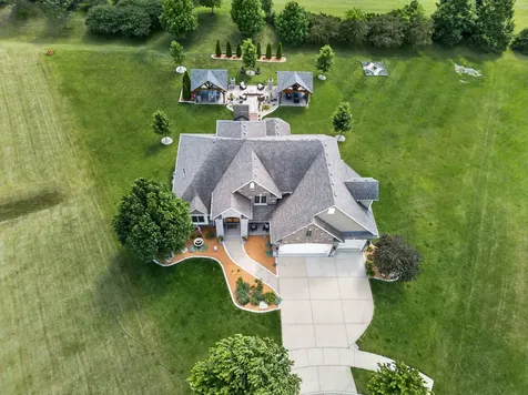 5728 Waters Edge Court Yorkville IL 60560