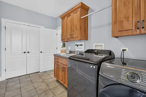 5728 Waters Edge Court Yorkville IL 60560