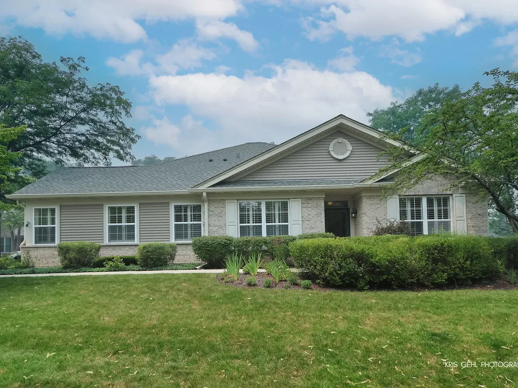 91 Enfield Lane Grayslake IL 60030