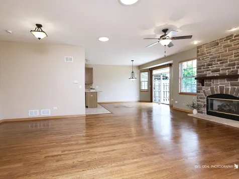 91 Enfield Lane Grayslake IL 60030